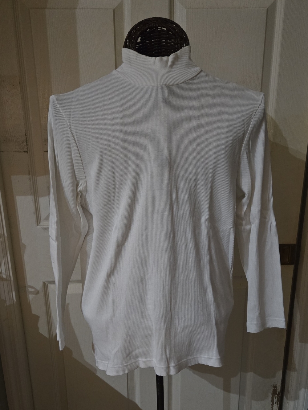 Casual Corner White Ribbed Mock Neck Long Sleeve Top